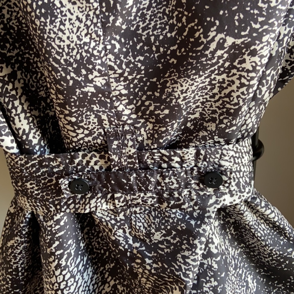 Women’s Python Print Raincoat - Picture 7 of 9